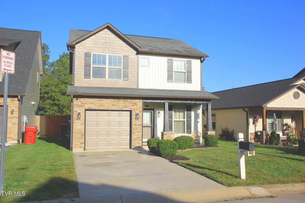 Photo of 657 Suffolk Road, Johnson City, TN 37615 (MLS # 9990921)