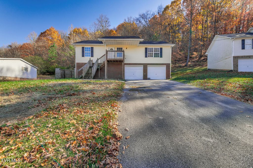 Photo of 503 Long Circle, Newport, TN 37821 (MLS # 9988573)