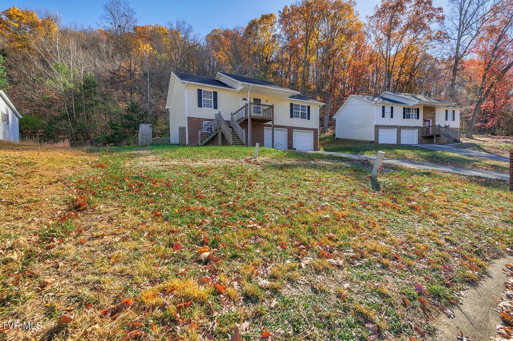Photo of 503 Long Circle, Newport, TN 37821 (MLS # 9988573)