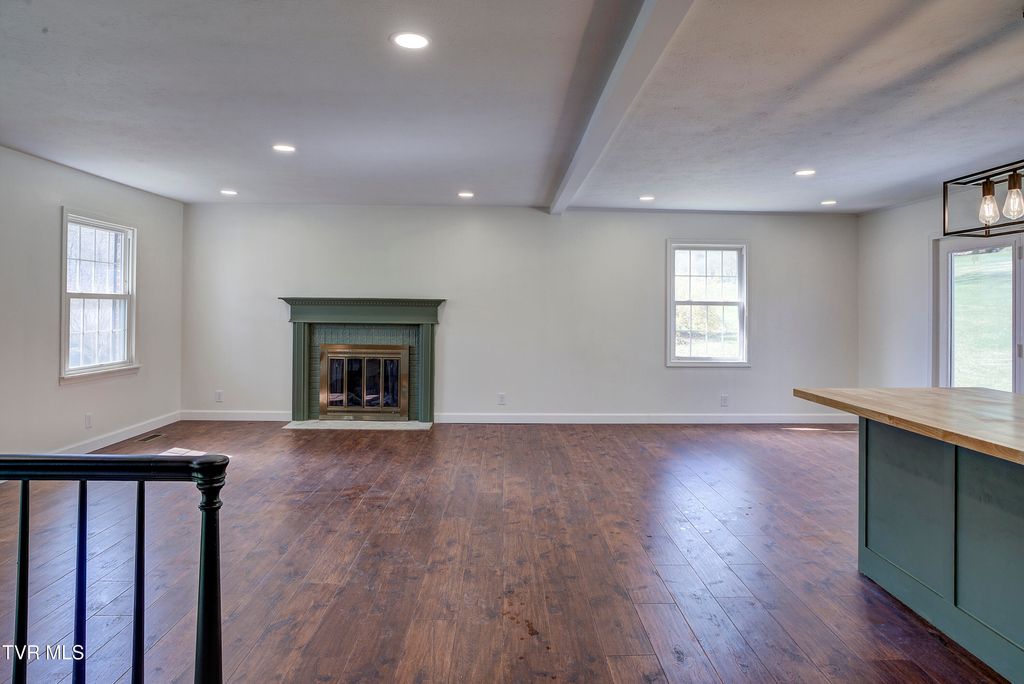 Photo of 3017 Winesap Road, Kingsport, TN 37663 (MLS # 9992590)