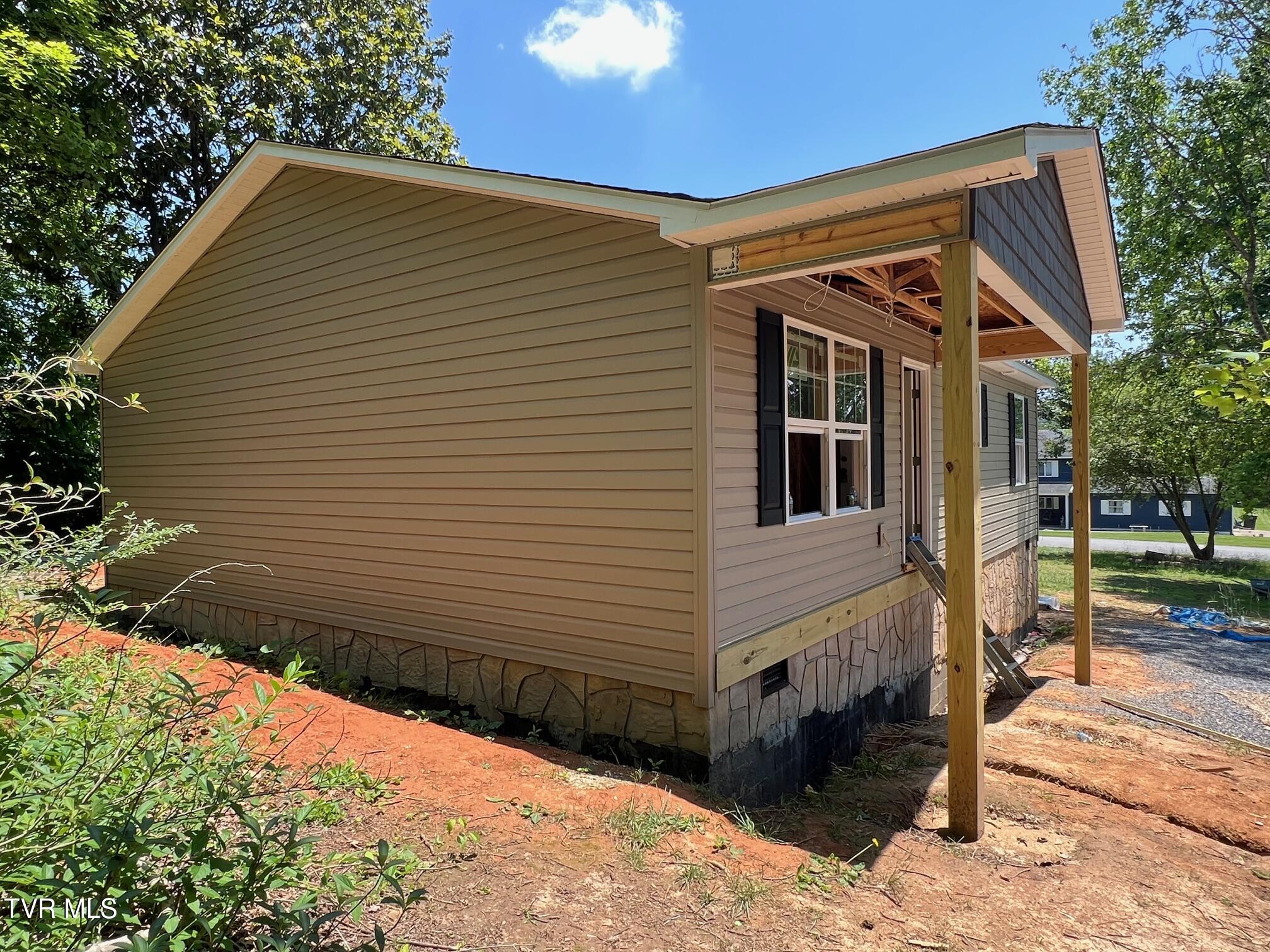 136 Spurgeon Drive, Blountville, Tennessee image 2