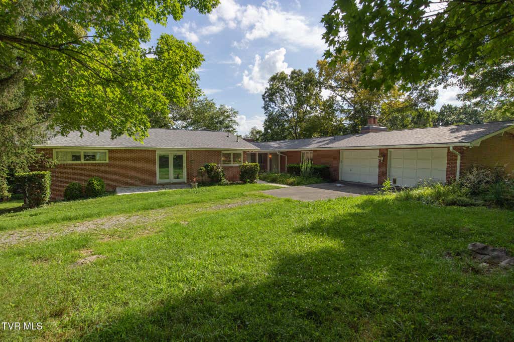 Photo of 479 Holston Drive, Blountville, TN 37617 (MLS # 9998591)