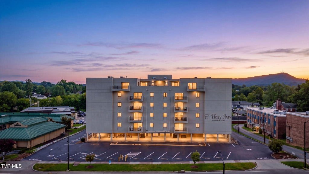 Photo of 1585 Fort Henry Drive #Apt 6c, Kingsport, TN 37664 (MLS # 10000338)