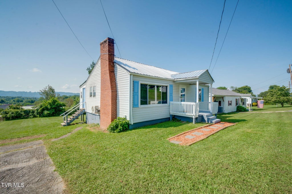 Photo of 3437 Lightwood Street, Kingsport, TN 37660 (MLS # 9998431)