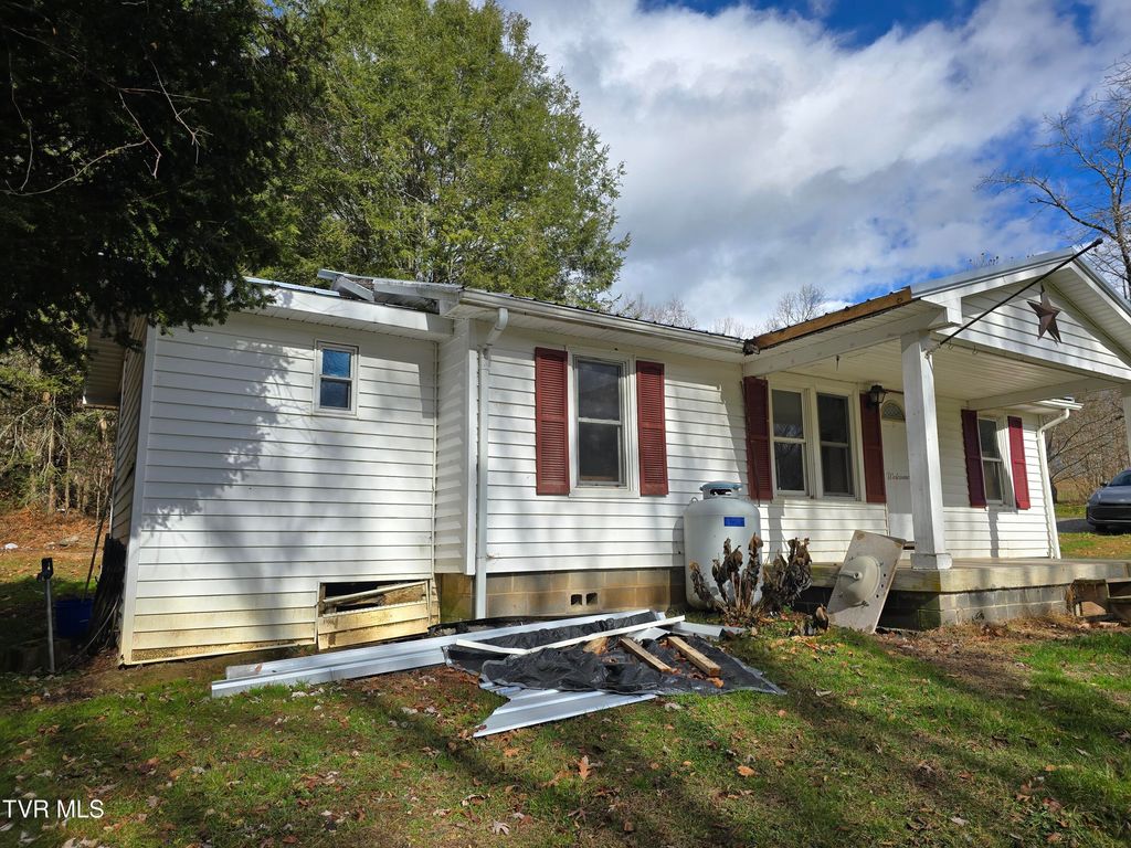 Photo of 2053 Berry Branch Road, Mountain City, TN 37683 (MLS # 9988647)