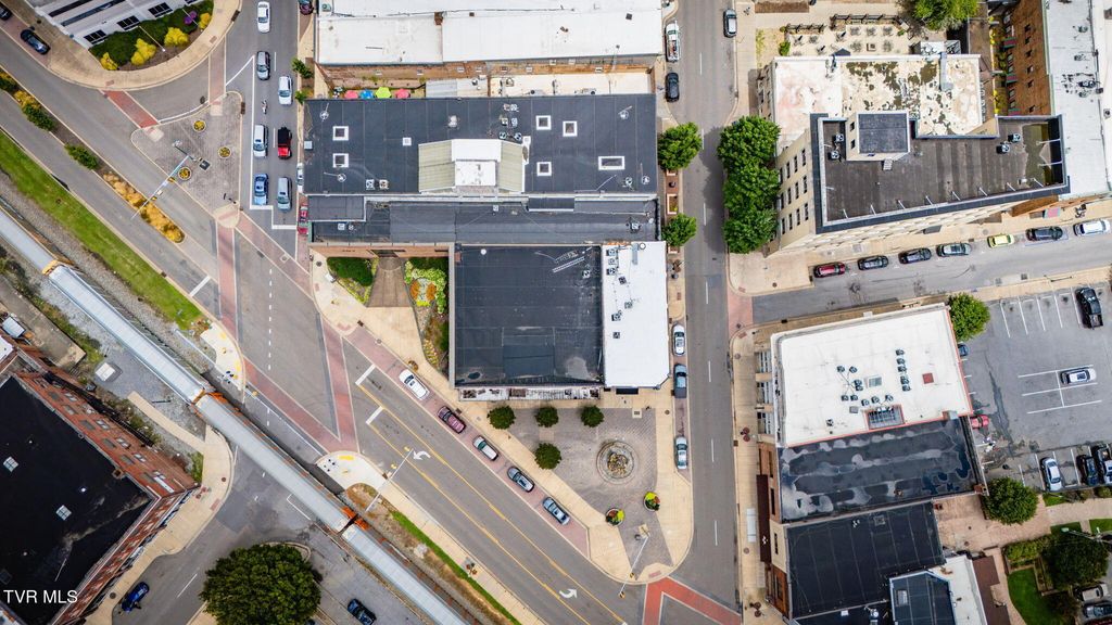 Photo of 83 Buffalo Street, Johnson City, TN 37604 (MLS # 9983524)