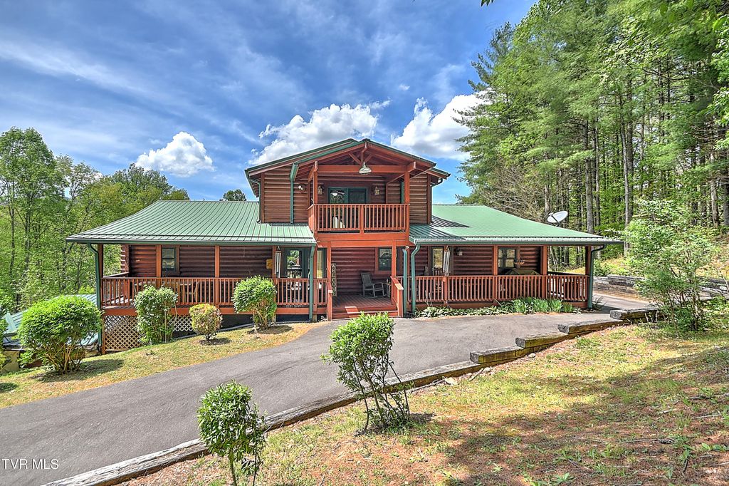 Photo of 423 Pandora Fork Road, Butler, TN 37640 (MLS # 9995290)