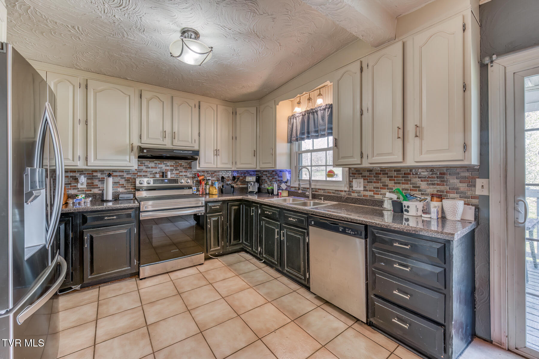 204 Rainbow Drive Drive, Jonesborough, Tennessee image 6