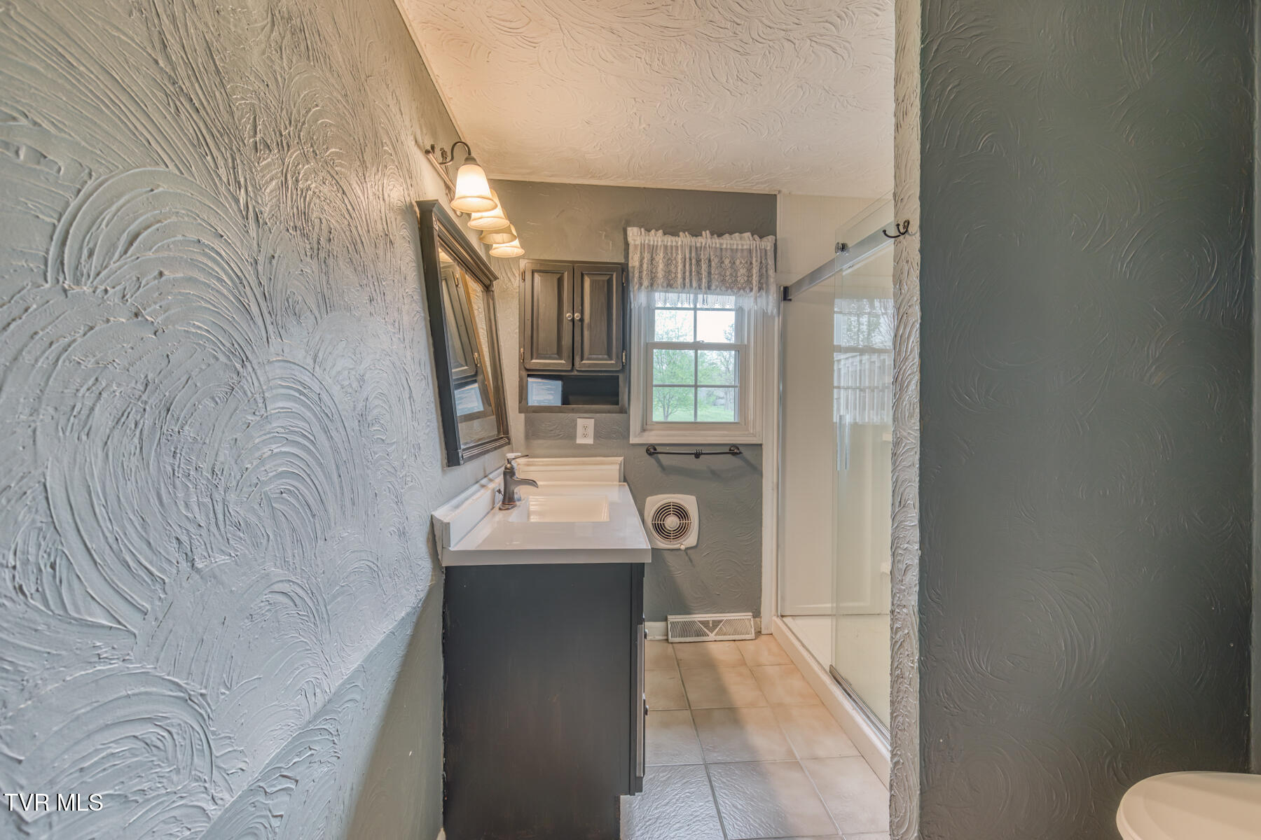204 Rainbow Drive Drive, Jonesborough, Tennessee image 9
