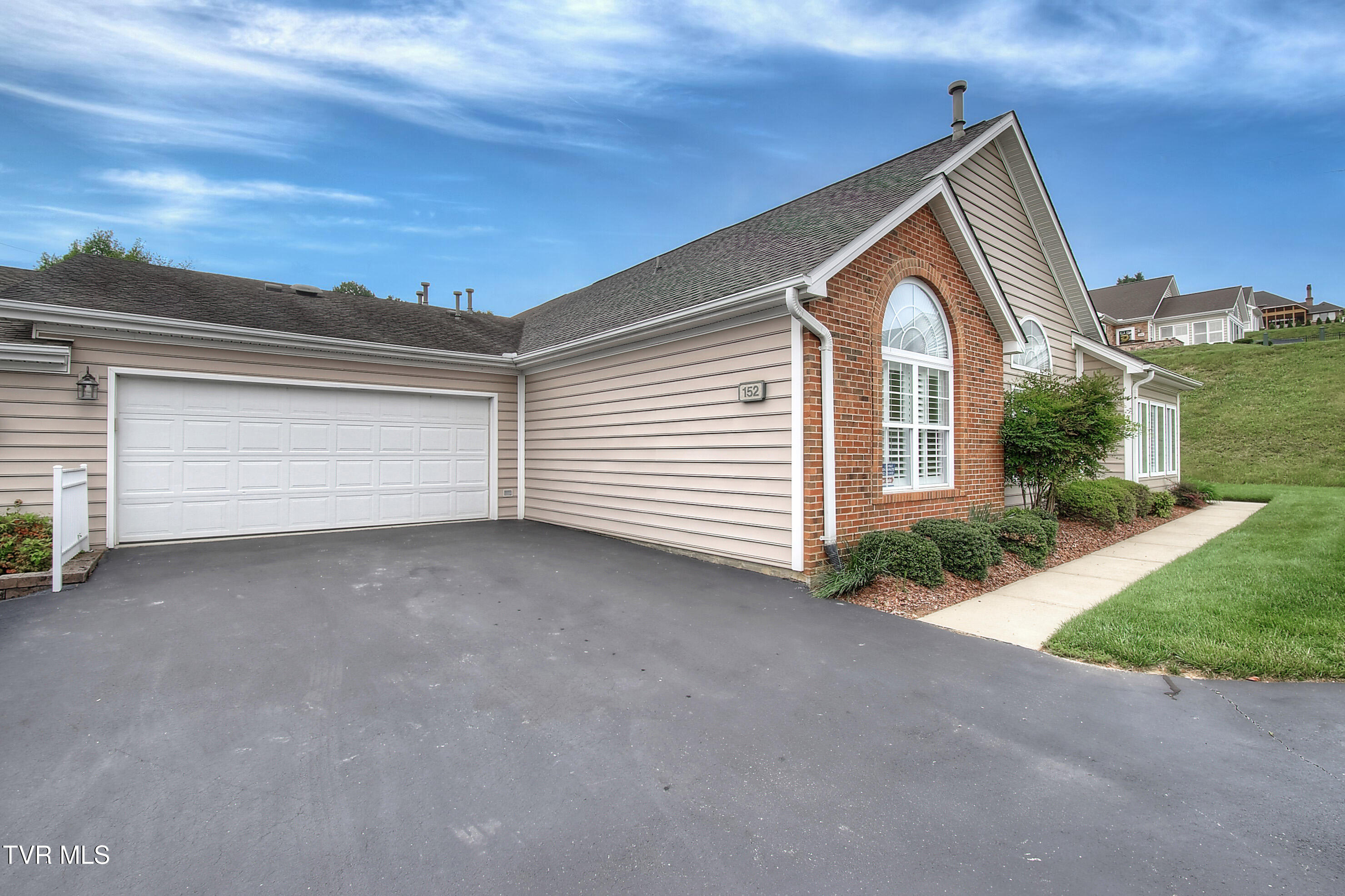 152 Avonlea Place #152, Johnson City, Tennessee image 2