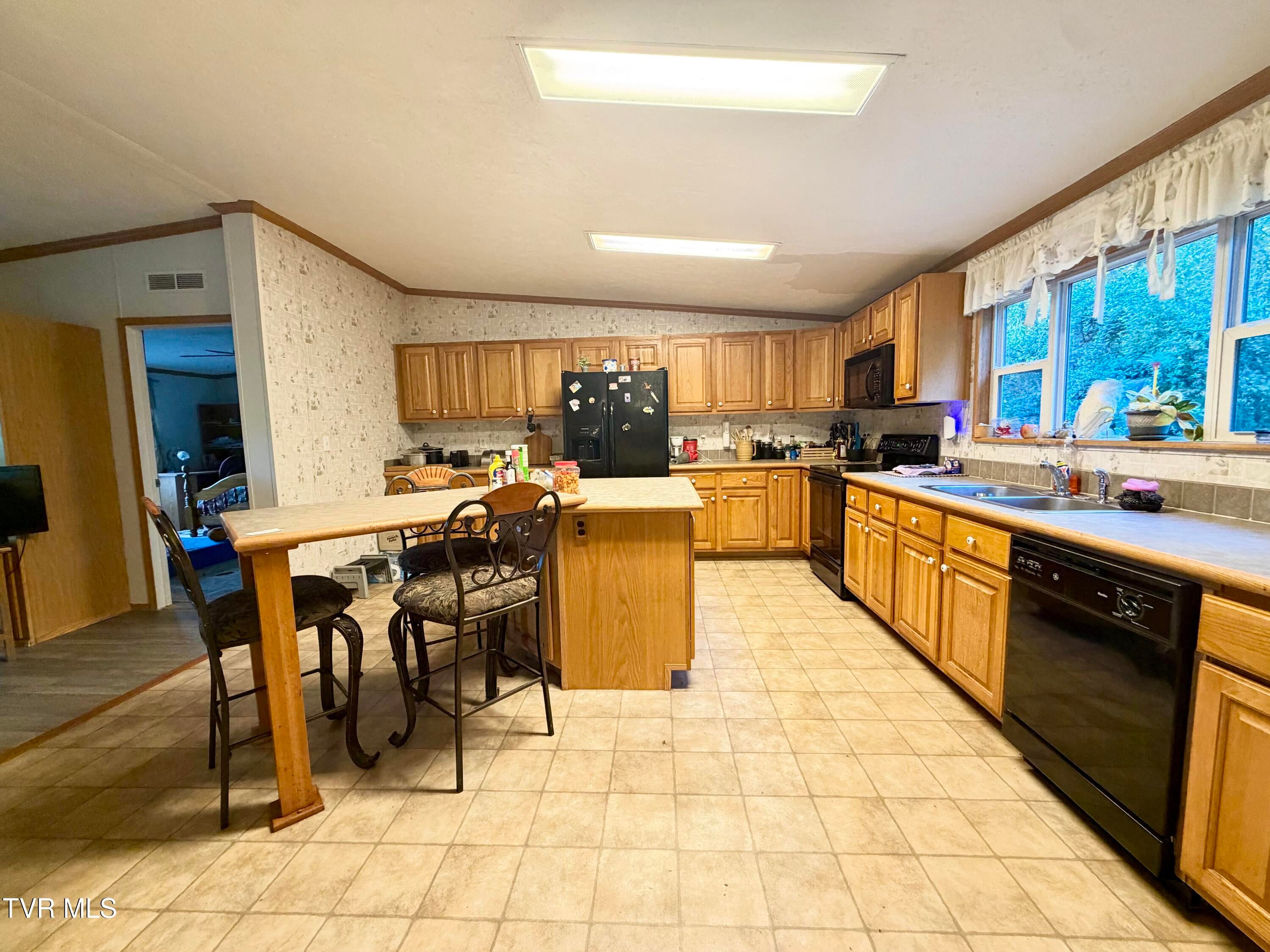 3197 Weaver Pike