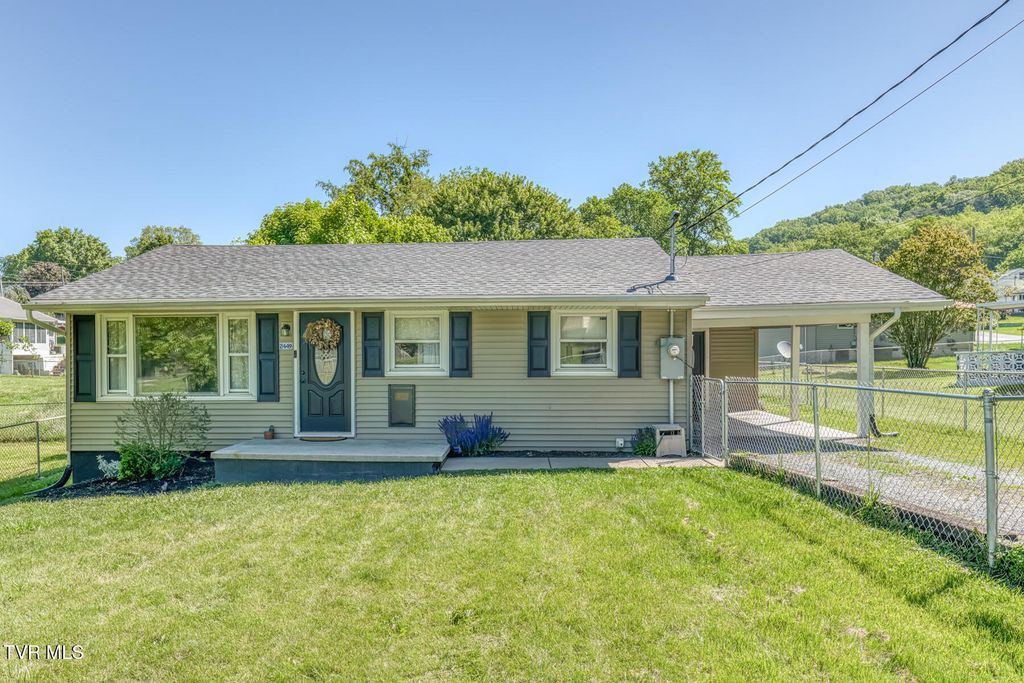 Photo of 2449 Windsor Avenue, Bristol, TN 37620 (MLS # 9995138)