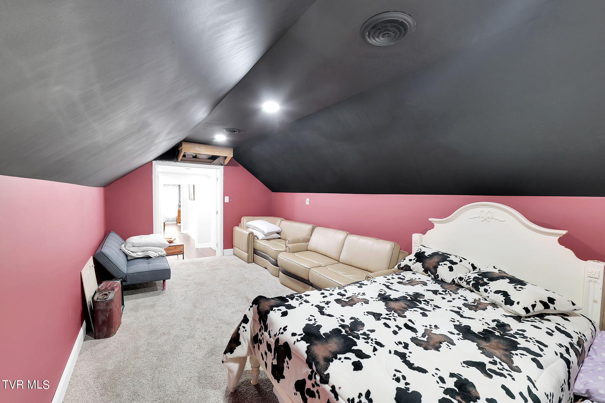 1854 Pittstown Road, Bristol, Virginia image 43