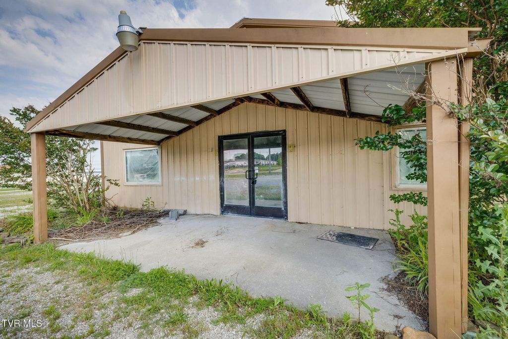 Photo of 6205 Andrew Johnson Highway, Talbott, TN 37877 (MLS # 9981213)