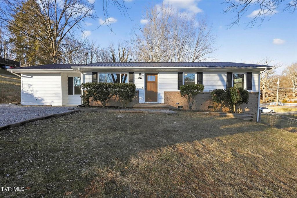 Photo of 106 Salem Drive, Gray, TN 37615 (MLS # 9991311)