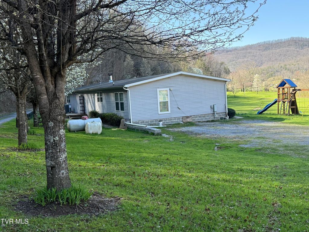 Photo of 6923 Tennessee 66, Rogersville, TN 37857 (MLS # 9992324)