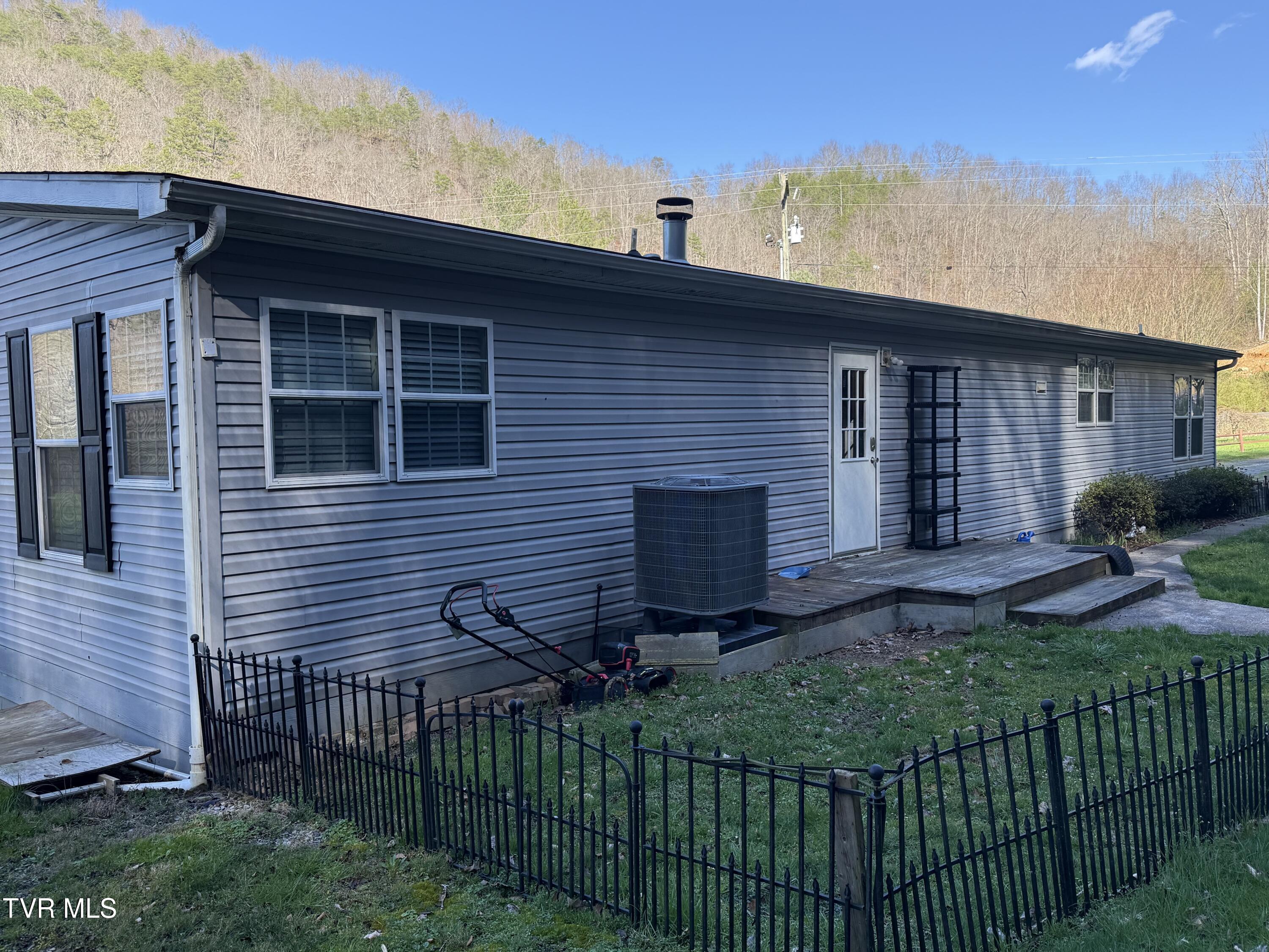 6923 North Tennessee 66