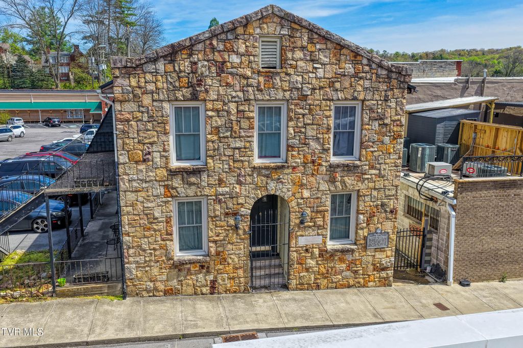 Photo of 100 Church Street, Rogersville, TN 37857 (MLS # 9993665)