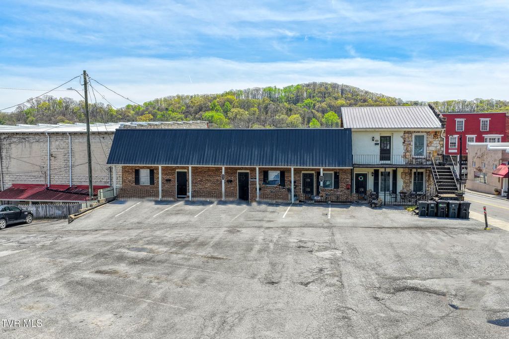 Photo of 100 Church Street, Rogersville, TN 37857 (MLS # 9993665)