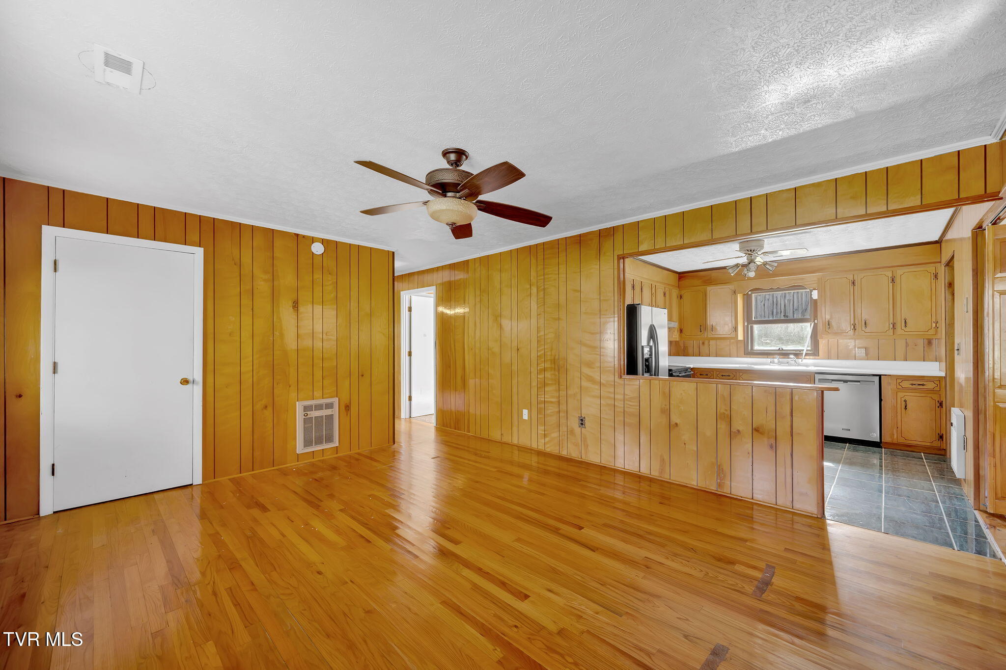 352 Deck Valley Lane, Bristol, Tennessee image 17