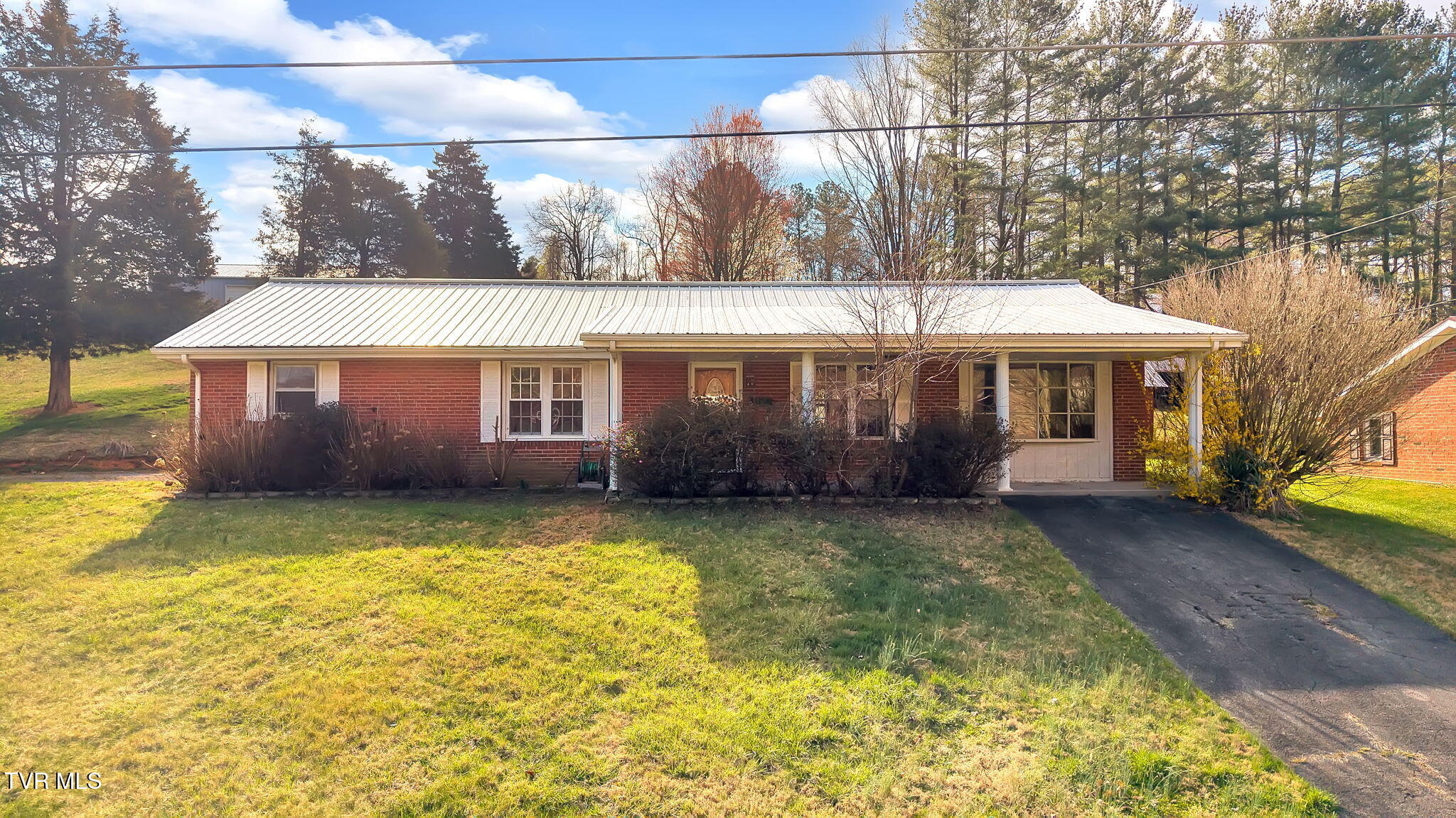 352 Deck Valley Lane, Bristol, Tennessee image 38