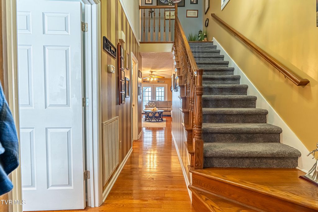 Photo of 425 Andover Court #0, Kingsport, TN 37663 (MLS # 9990774)