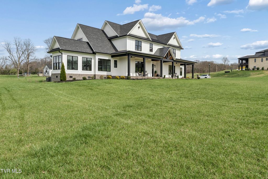 Photo of 133 Wake Robin Lane, Johnson City, TN 37601 (MLS # 9992520)