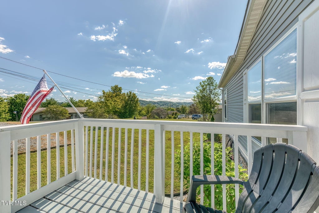 Photo of 109 Lakeview Lane, Johnson City, TN 37615 (MLS # 10001406)