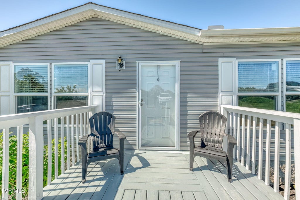 Photo of 109 Lakeview Lane, Johnson City, TN 37615 (MLS # 10001406)