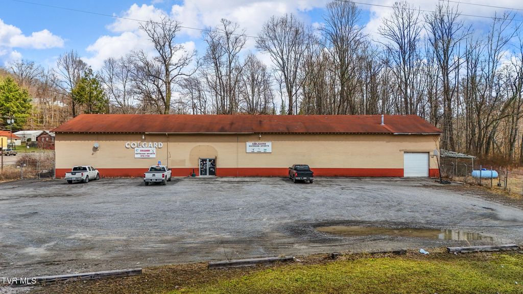 Photo of 600 Park Avenue, Norton, VA 24273 (MLS # 9997806)