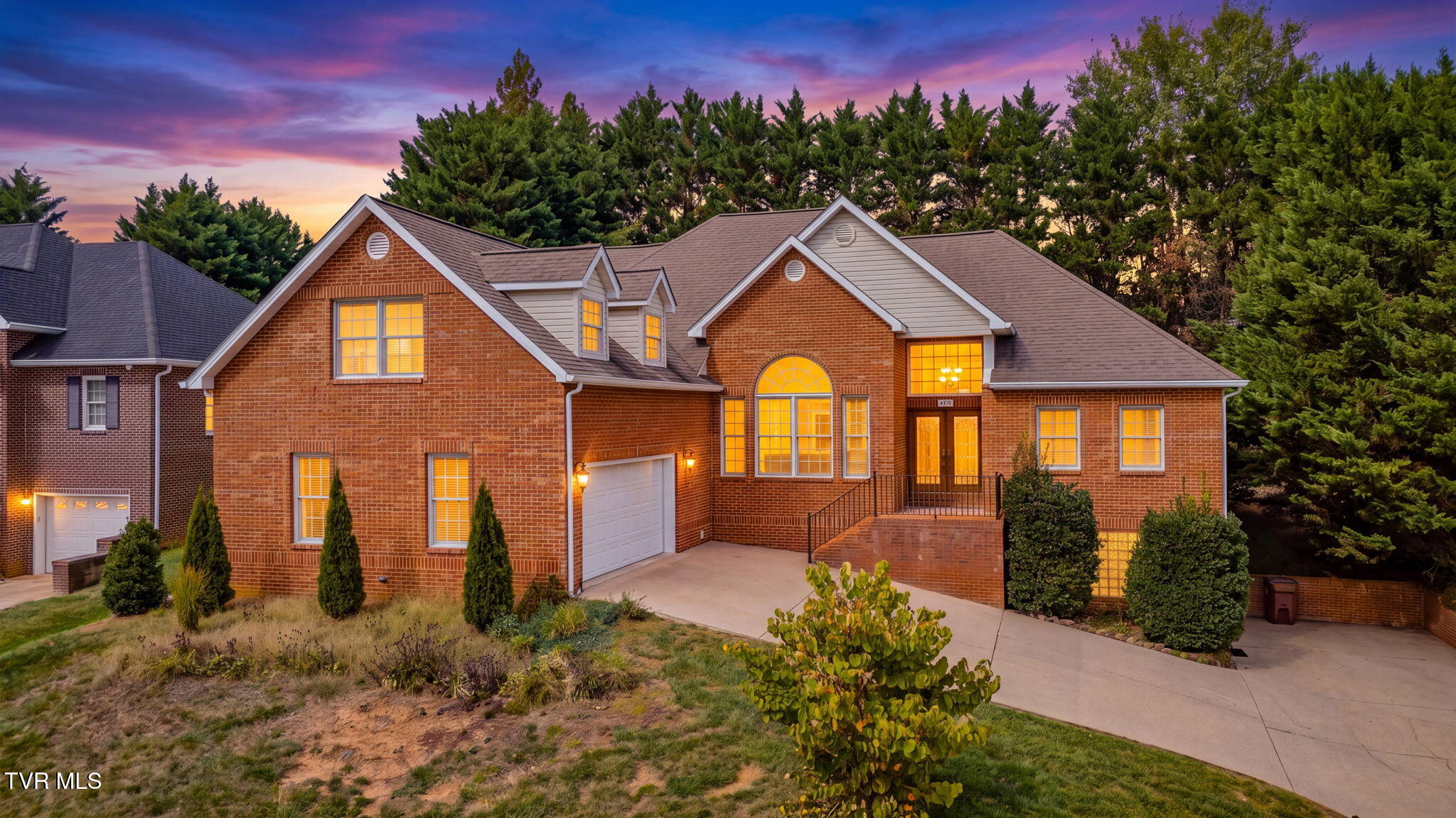 412 Emerald Chase Circle