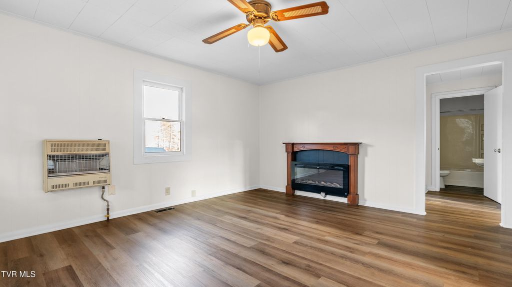 Photo of 426 13th North Street, Morristown, TN 37814 (MLS # 9990263)