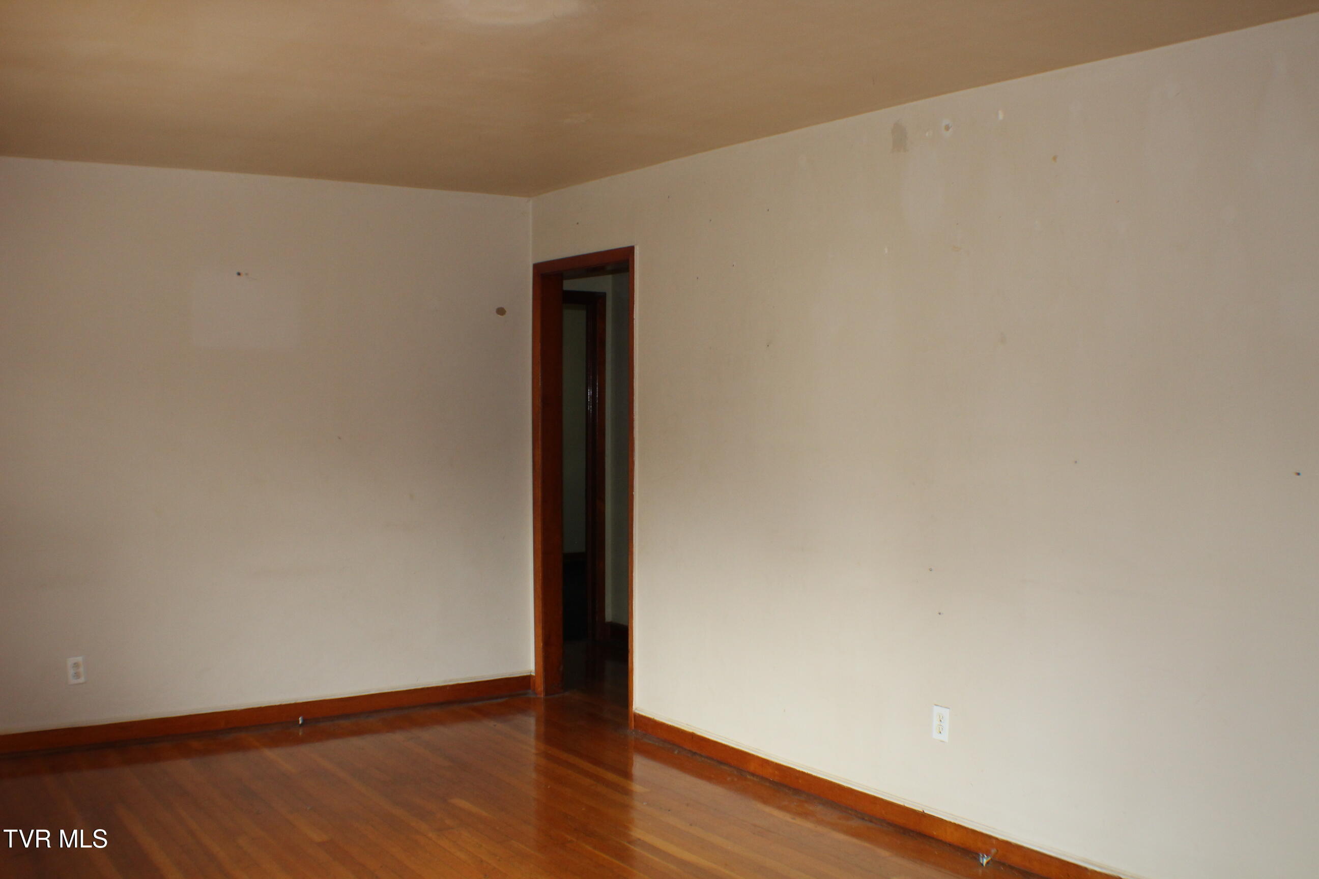 3988 Memorial Boulevard