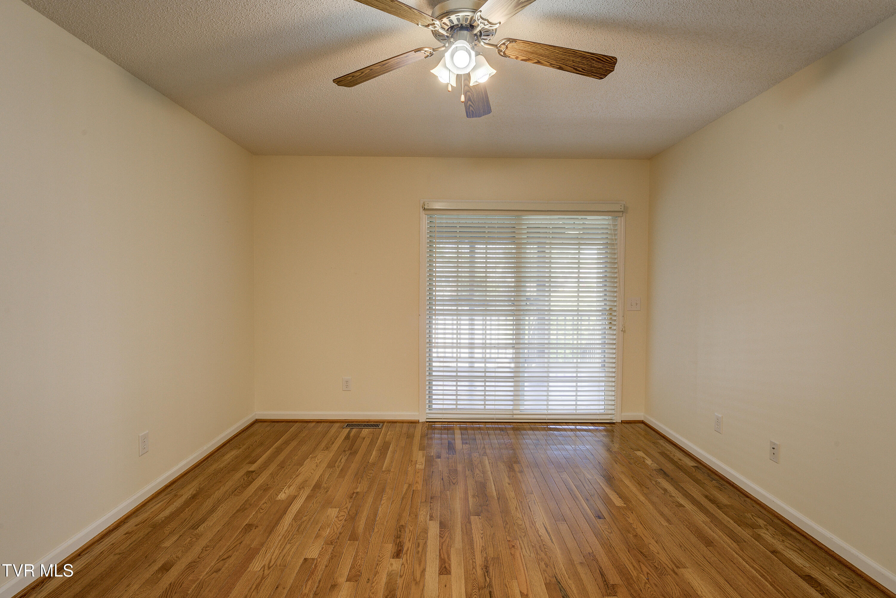113 Silver Drop Lane, Bristol, Virginia image 13