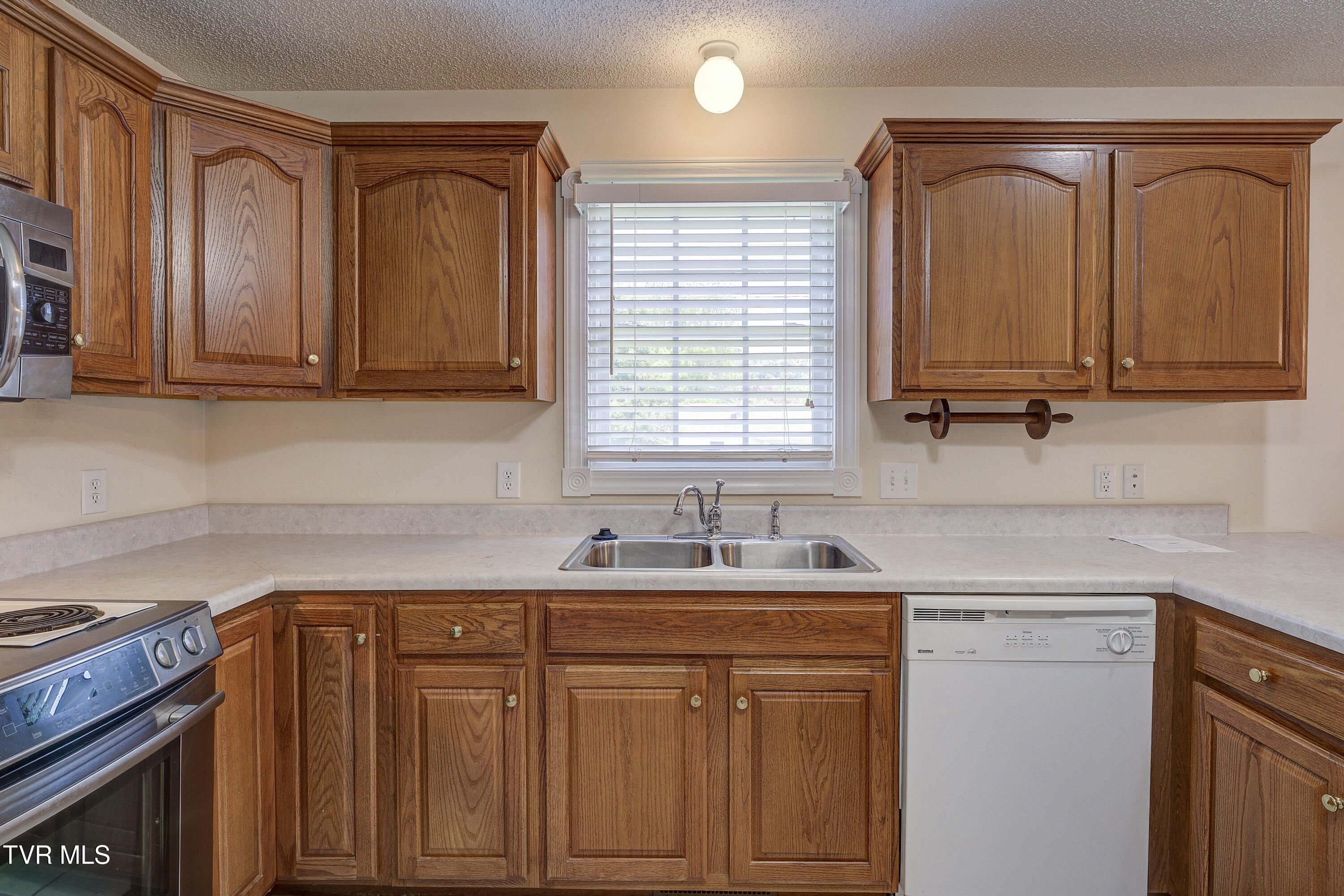 113 Silver Drop Lane, Bristol, Virginia image 7