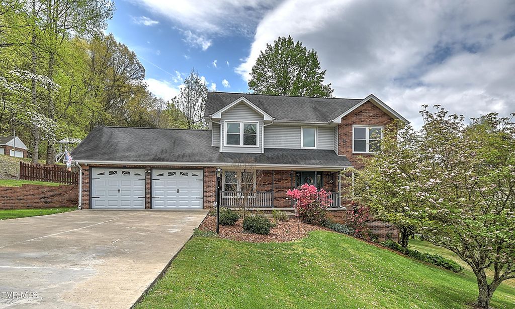 Photo of 308 Appleberry Circle, Kingsport, TN 37663 (MLS # 9993858)