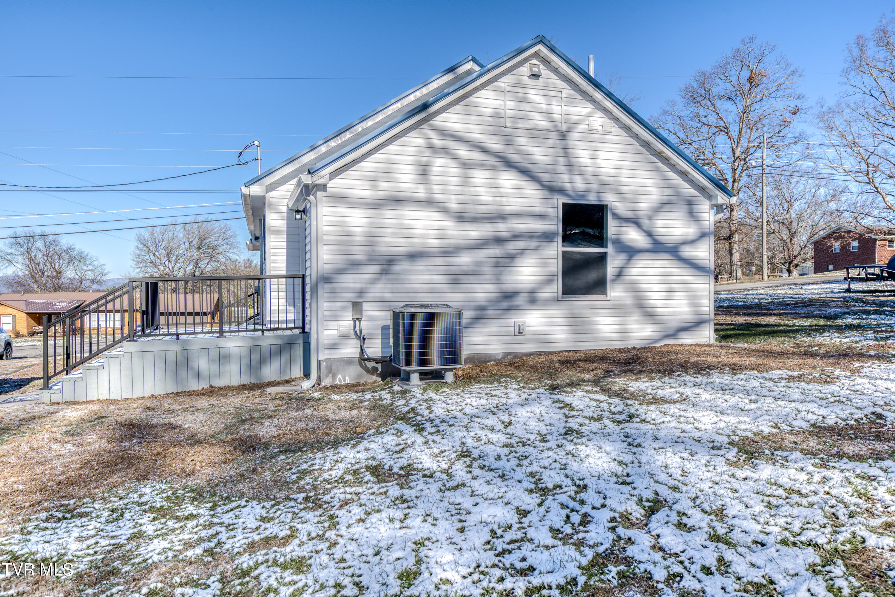142 Dry Fork Road, Chilhowie, Virginia image 5