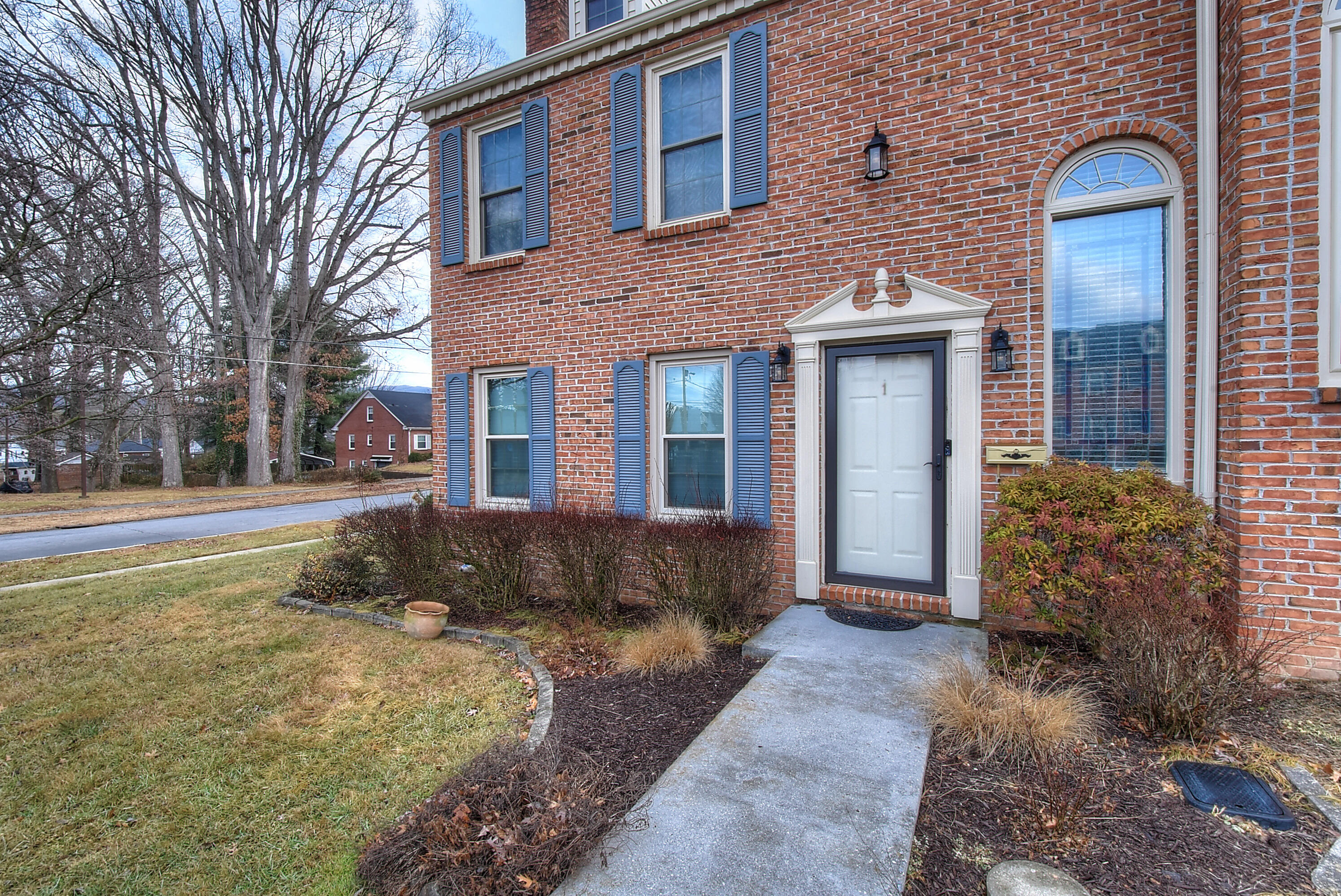 200 F Street #1, Elizabethton, Tennessee image 2