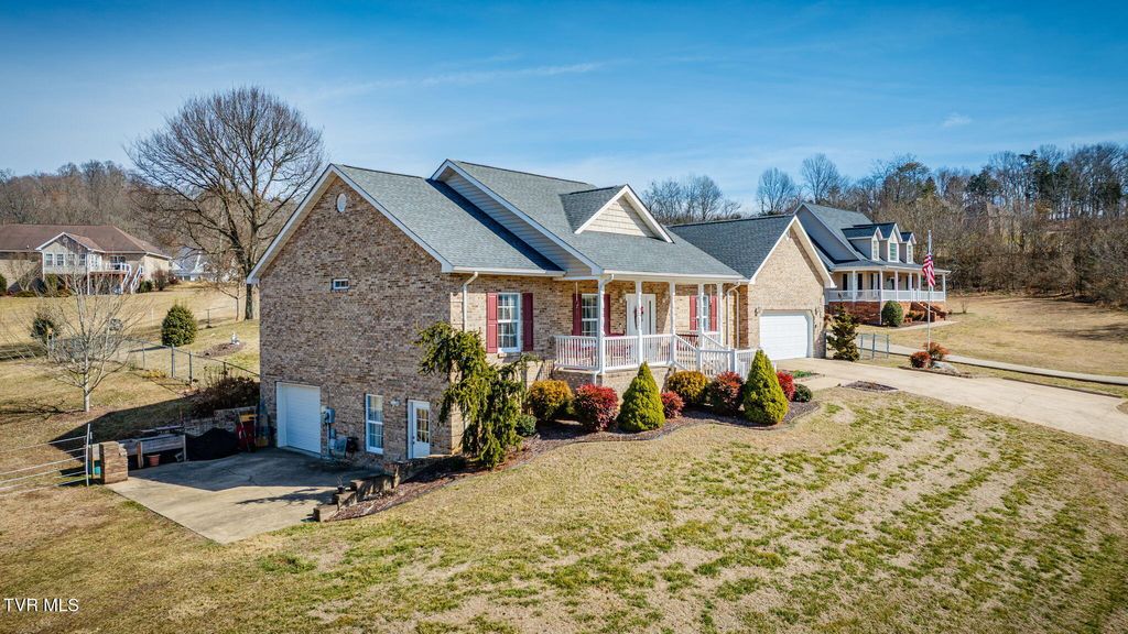 Photo of 1121 Wahoo Valley Road, Kingsport, TN 37663 (MLS # 9991461)