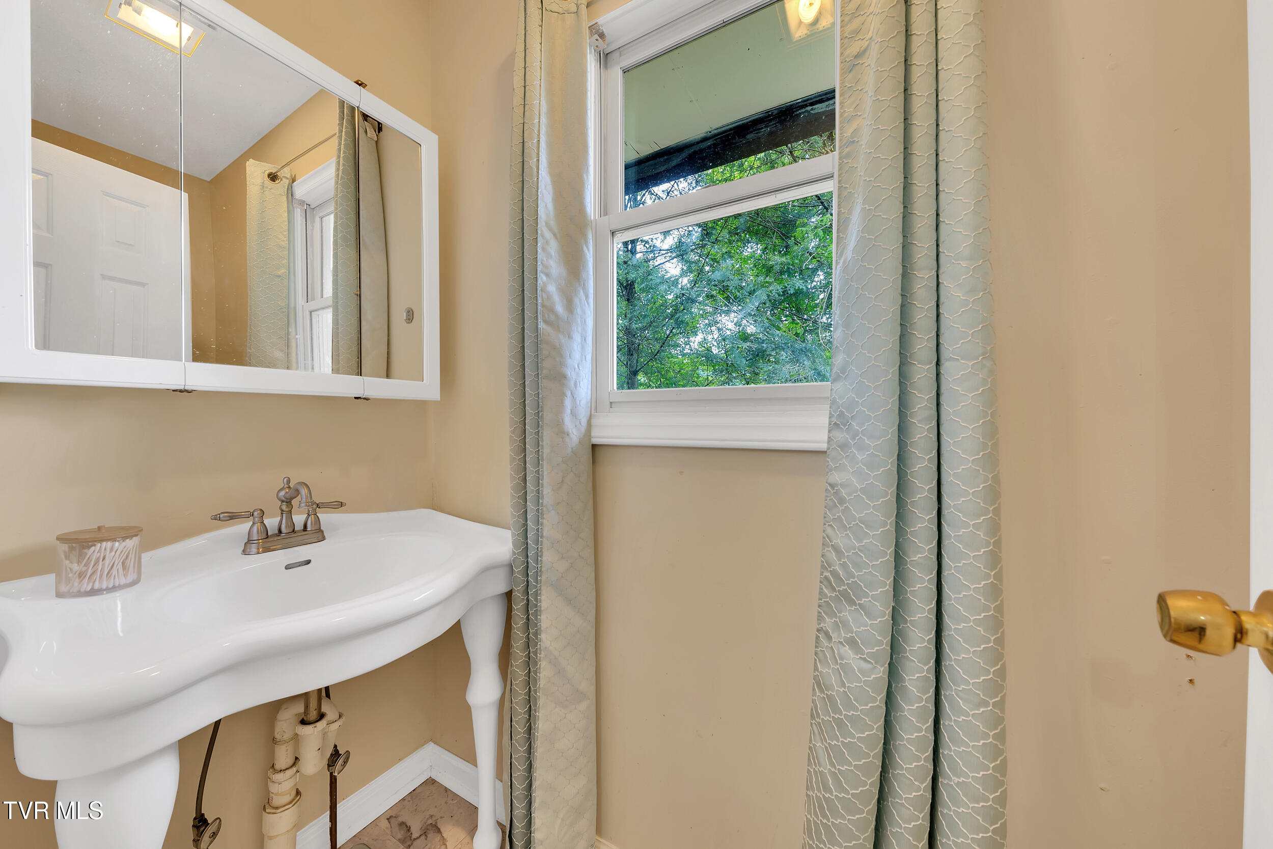 102 Brummett Road, Unicoi, Tennessee image 20