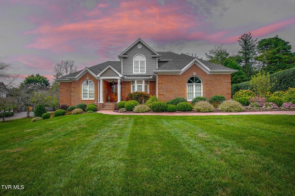 2021 BUCKINGHAM CT, KINGSPORT, TN 37660 - Image ff4c7d1e30ae27d00401fa0c56eb0bae/2488112923