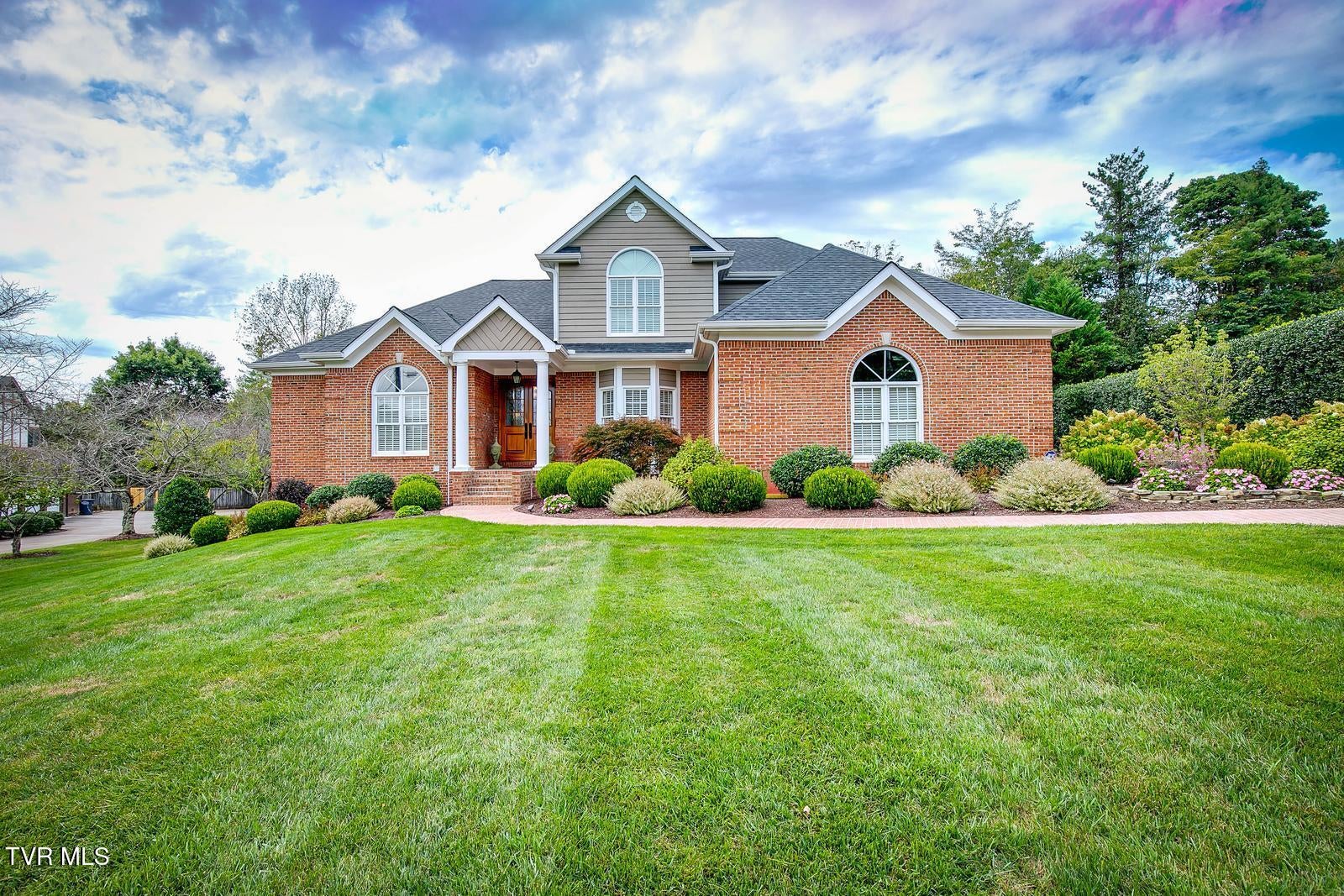 2021 Buckingham Court