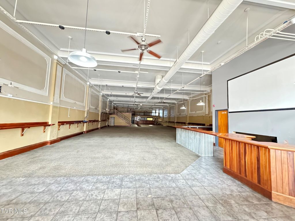 Photo of 628 State Street, Bristol, TN 37620 (MLS # 9980518)