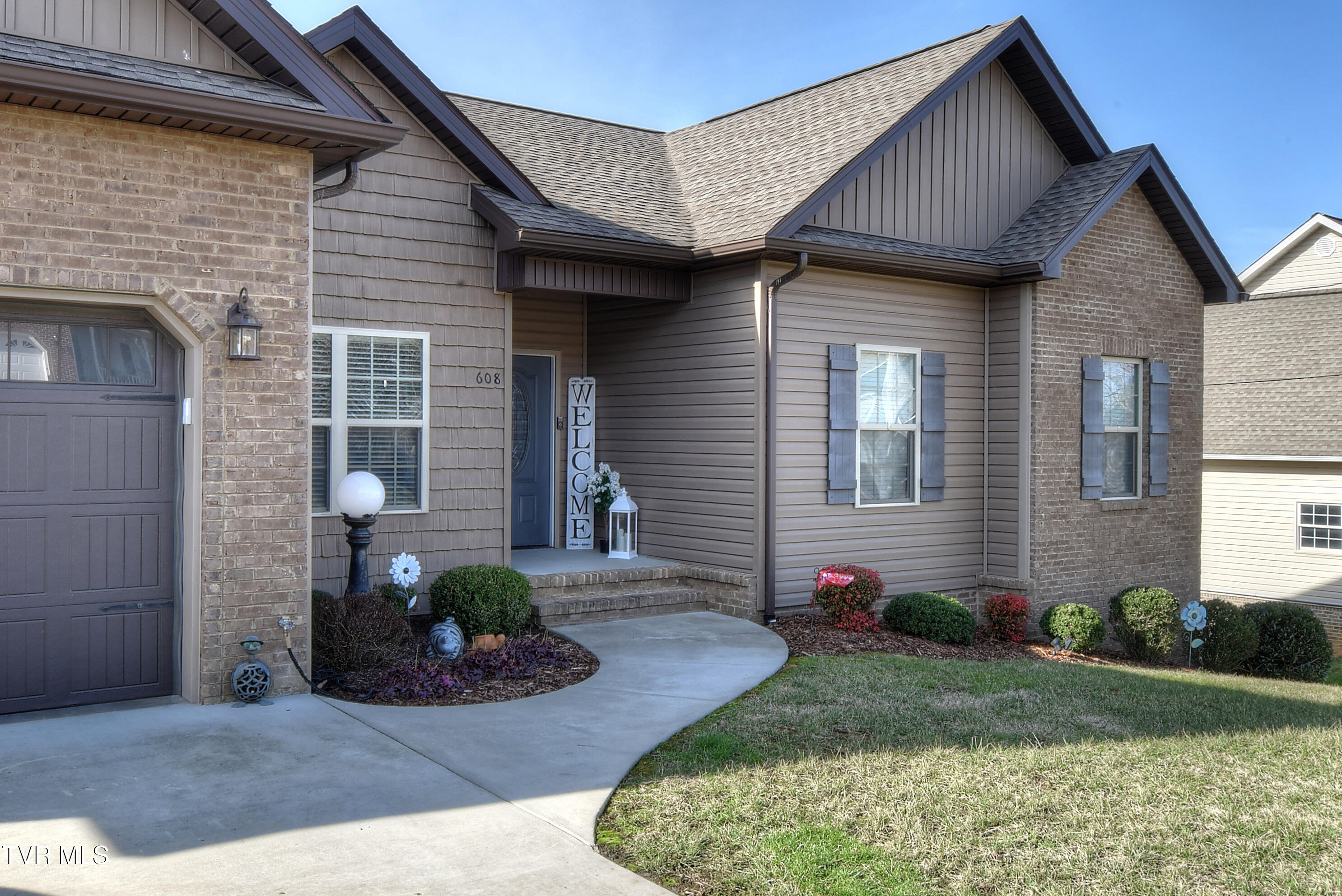 608 Walkers Bend Road, Johnson City, Tennessee image 2
