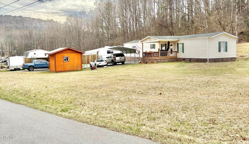 Photo of 133 Mill Creek Road, Elizabethton, TN 37643 (MLS # 9991790)