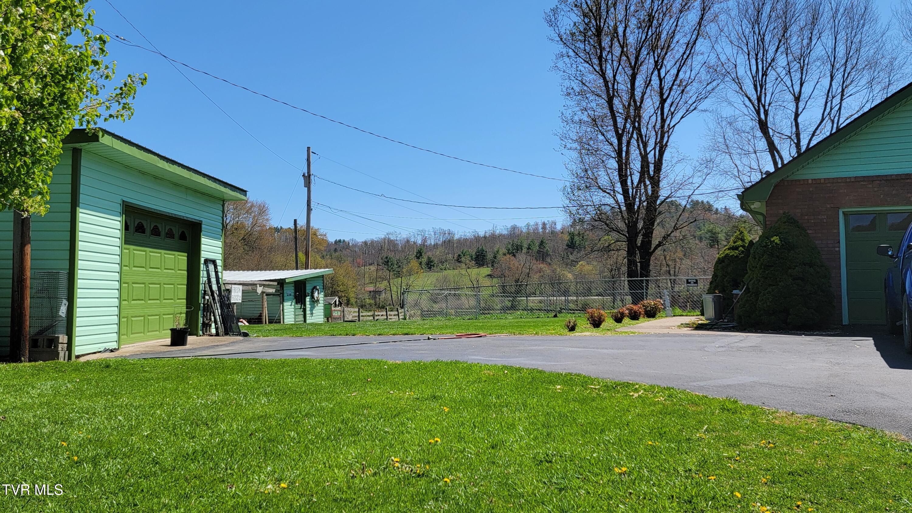 138 J Phillipi Road, Mountain City, Tennessee image 13