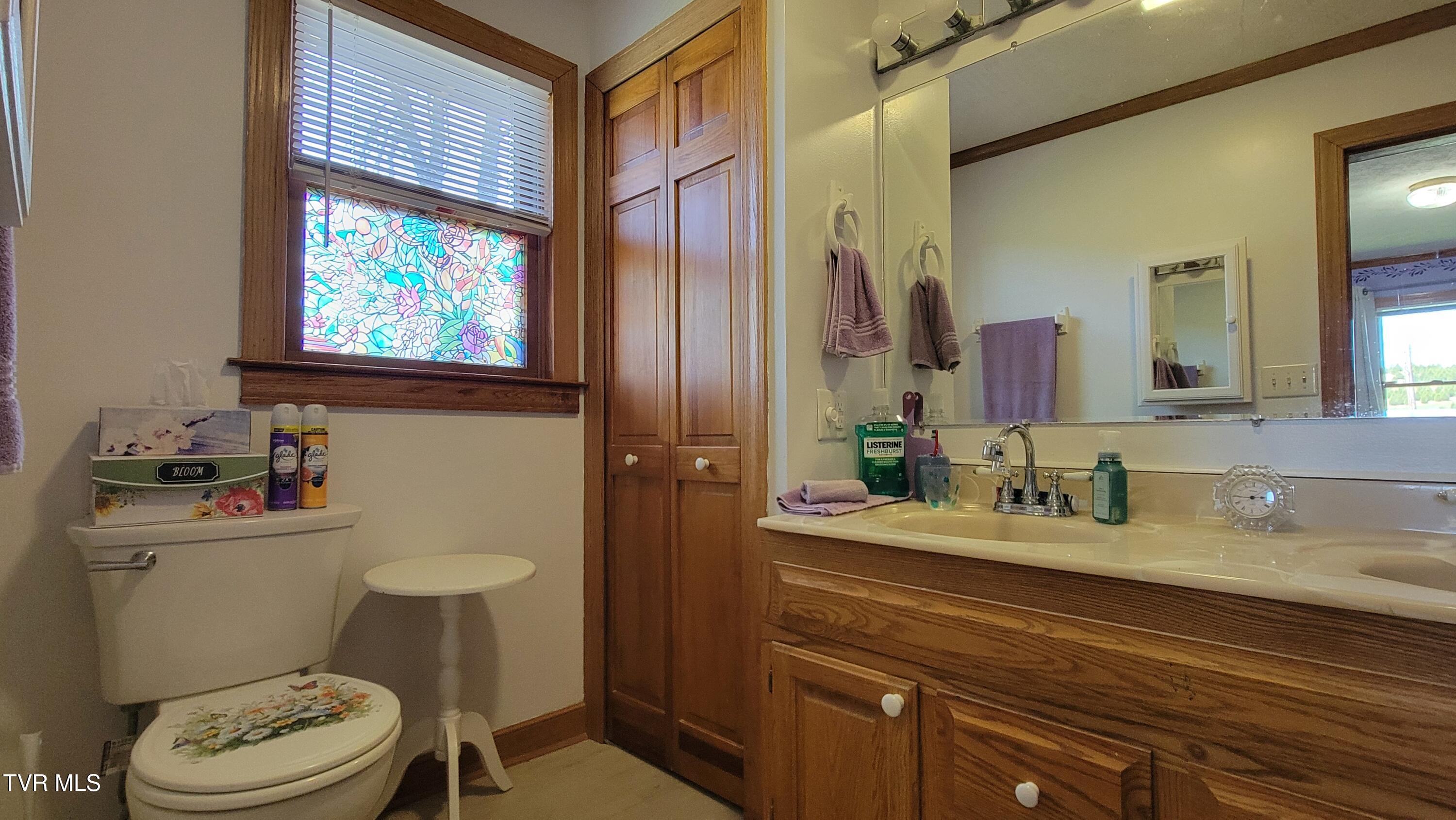 138 J Phillipi Road, Mountain City, Tennessee image 44