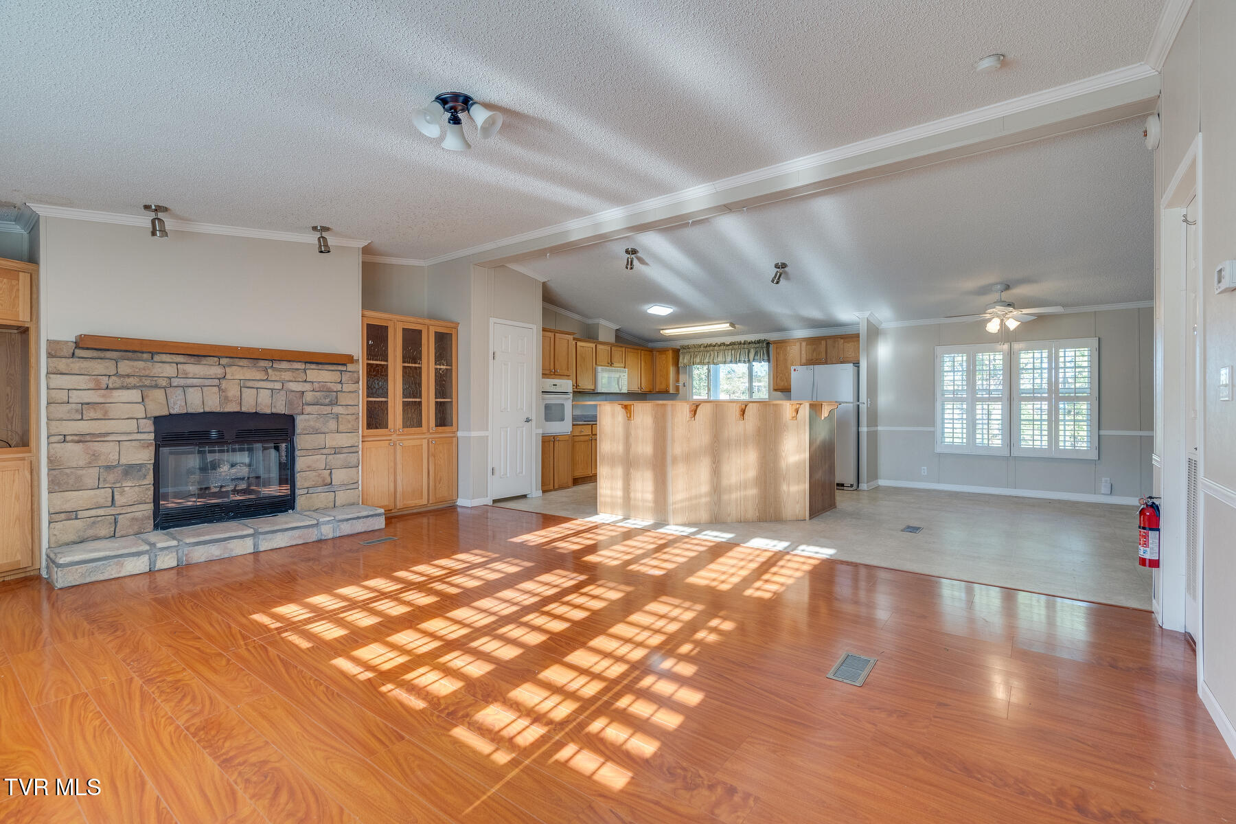 228 Midway Street, Saltville, Virginia image 3
