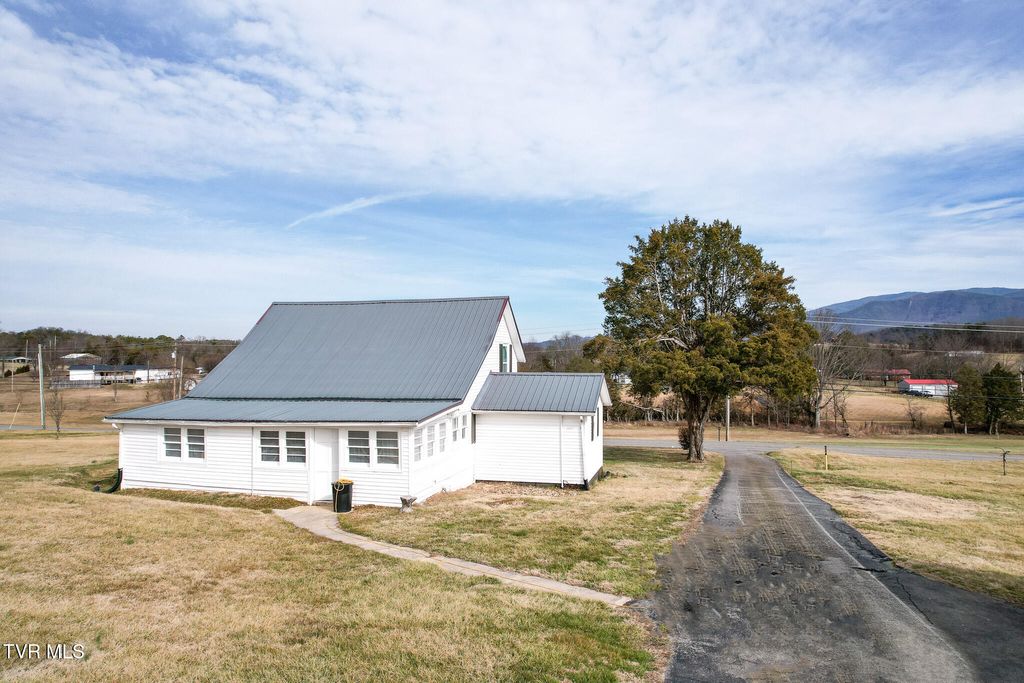 Photo of 150 Camp Creek Road, Greeneville, TN 37743 (MLS # 9991445)