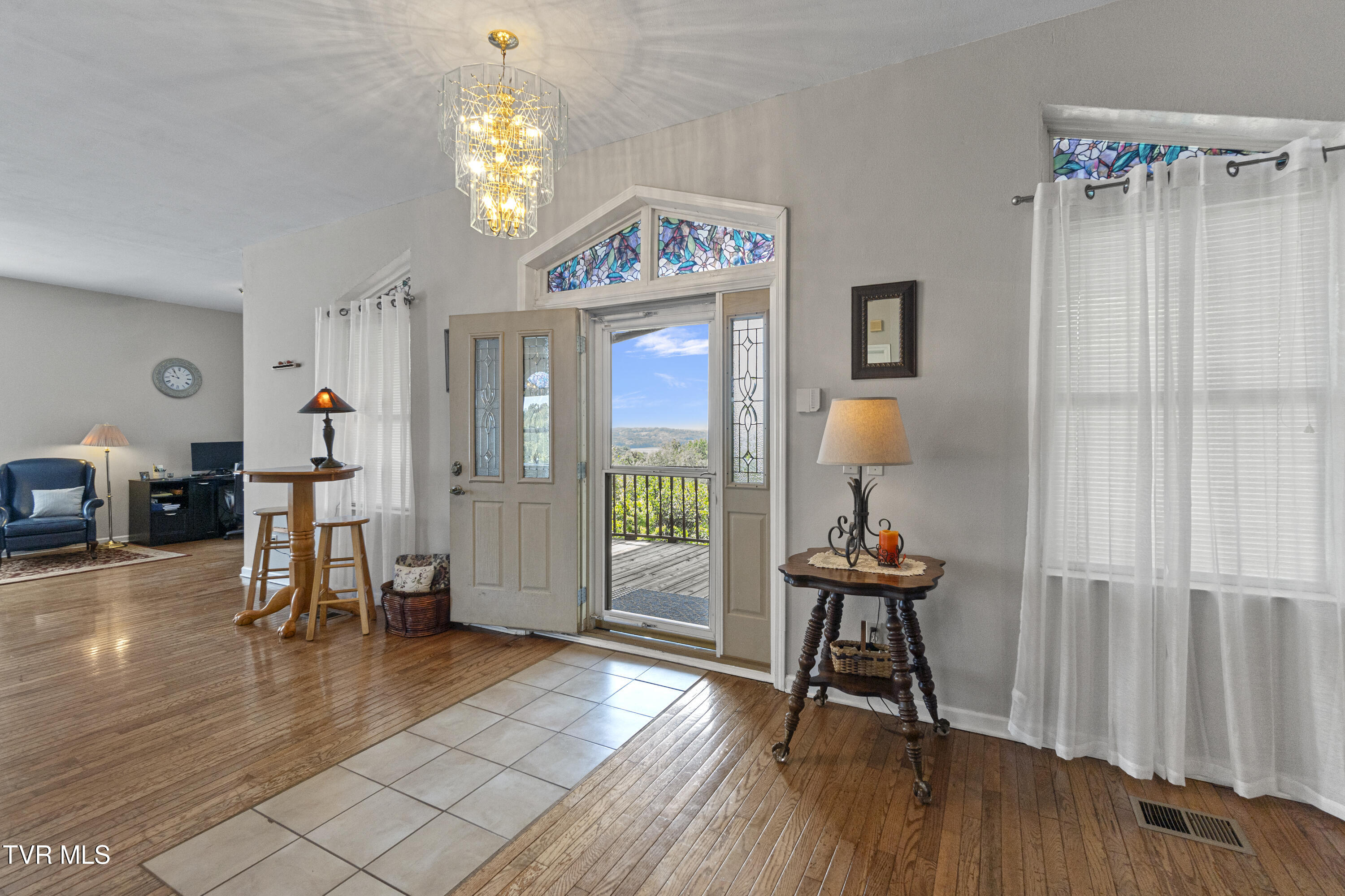 1005 Jackson Hollow Road